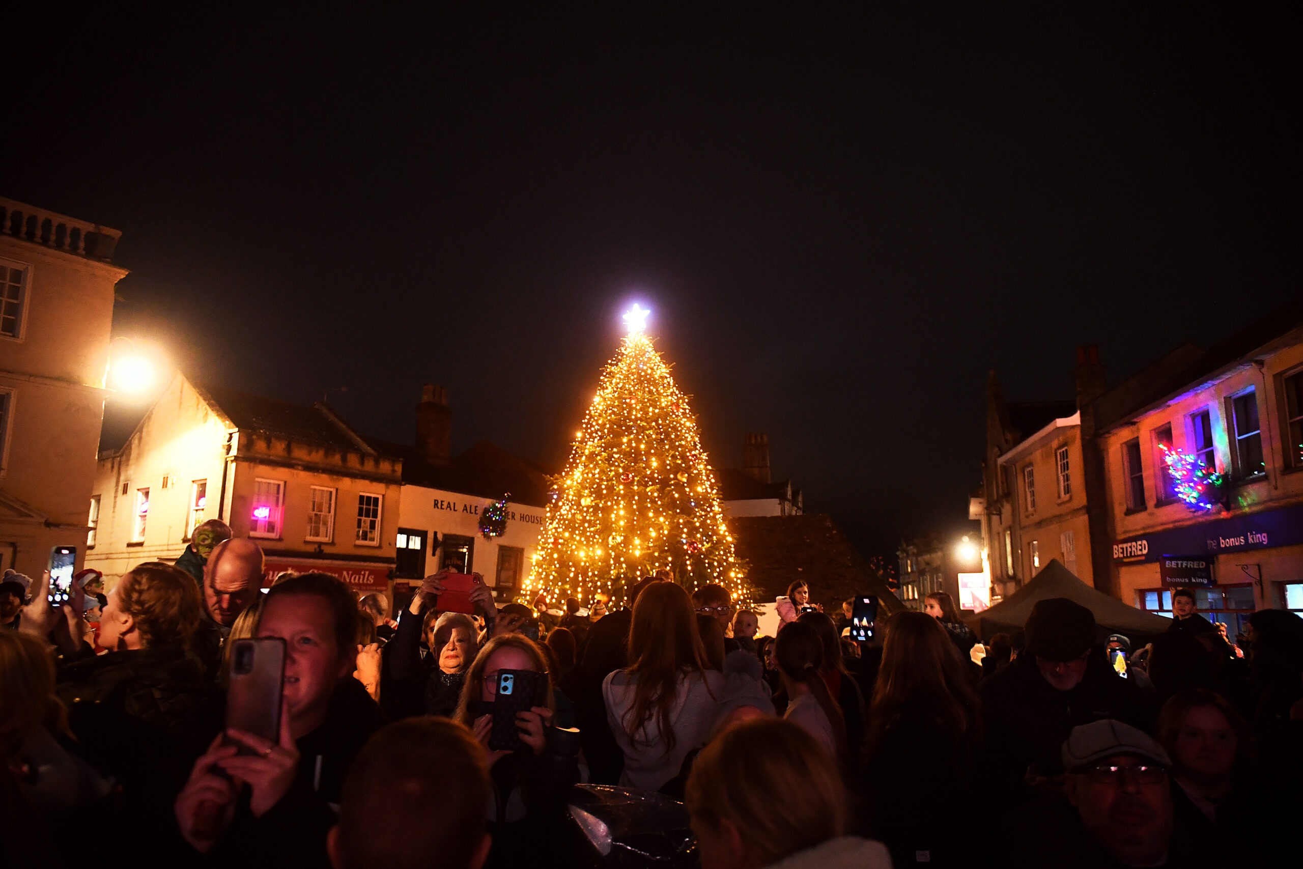 Christmas Lights Switch-On 2025